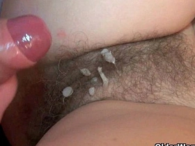 Middle-aged woman looking for sensual pleasure